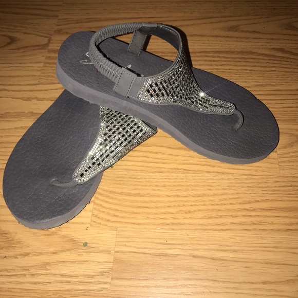 skechers meditation rock sandals